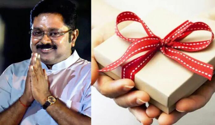 ammk-dinakaran-gift-box